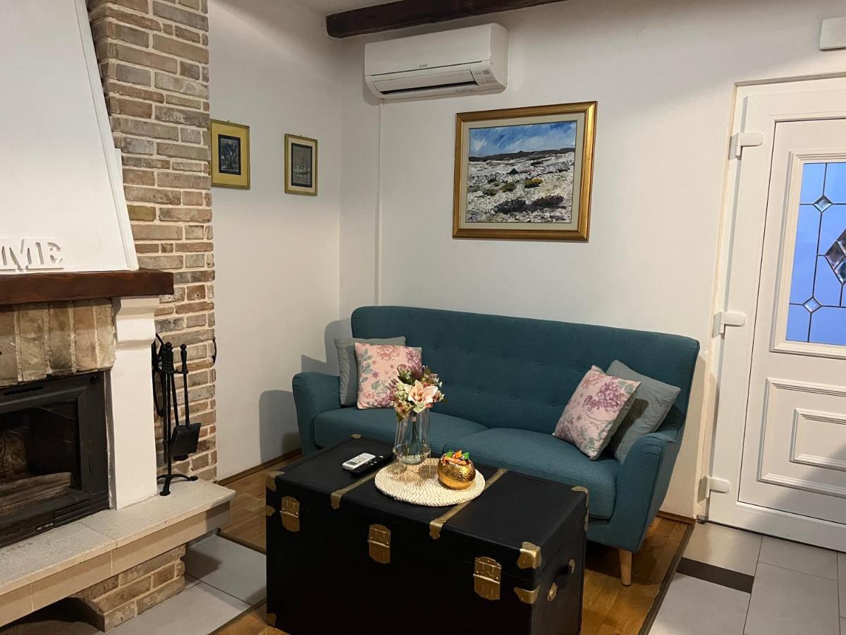 Apartment Marina Kornić Kültér fotó