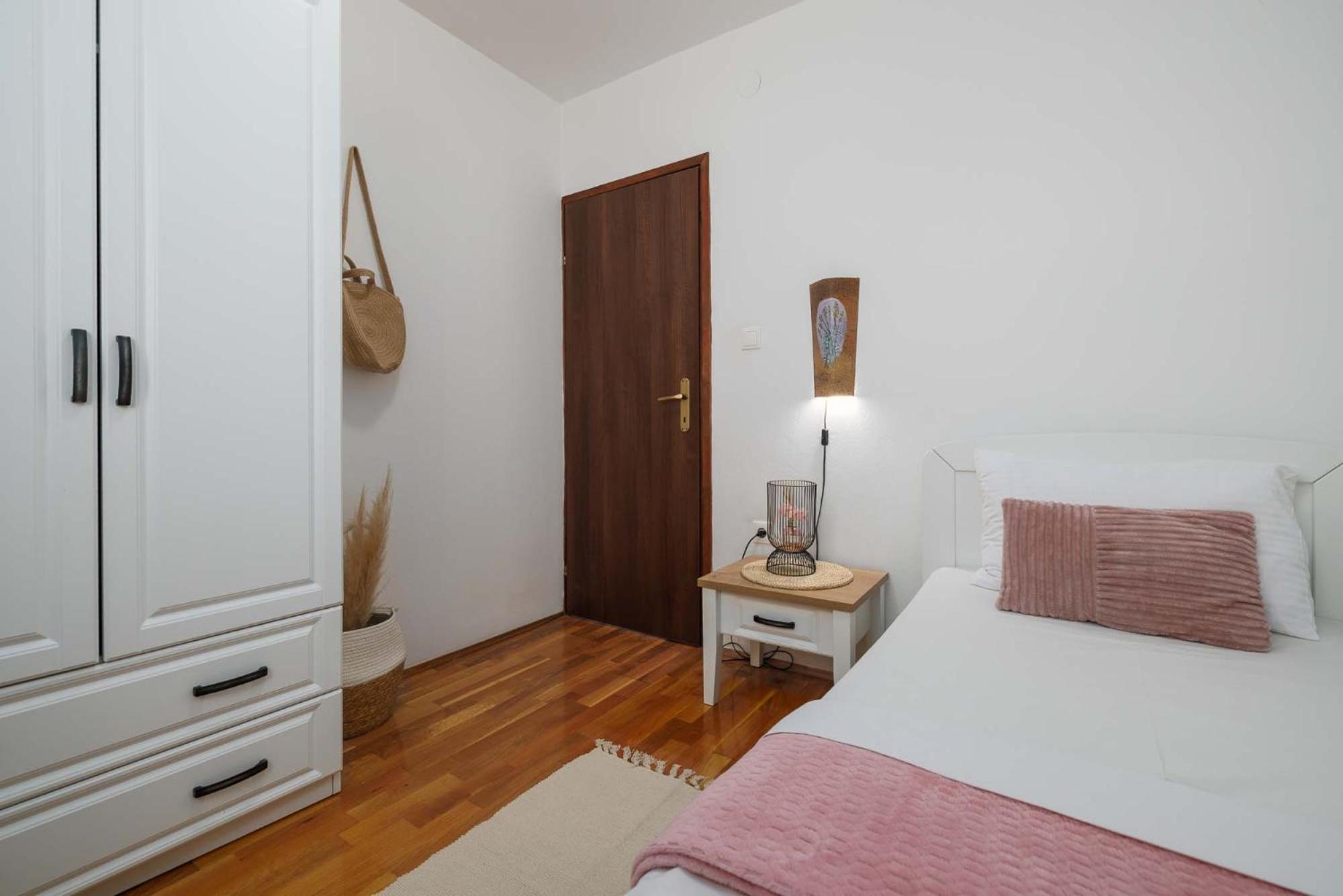 Apartment Marina Kornić Kültér fotó